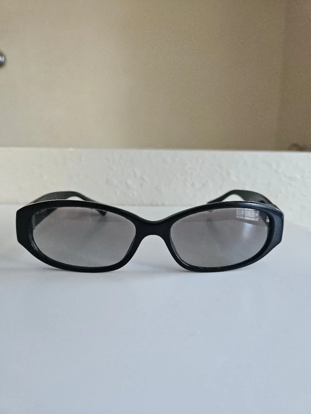 Coach Hope black and silver women's oval sunglasses HC8012 size 53-15-140